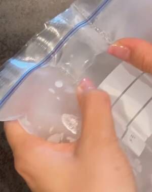 水筒用の細長い氷を作る方法　目からウロコの方法に「すごい」「これは天才」