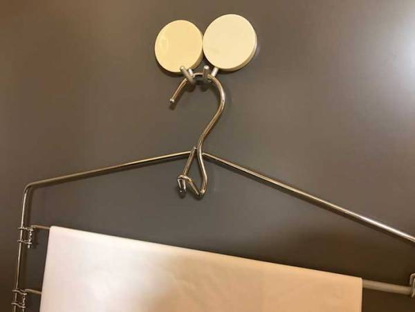 ニトリで見つけた『すべりにくいハンガー』　思わぬ活用法に「我ながら名案」「取り出しやすい」