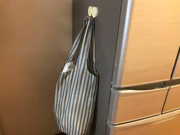 ニトリで見つけた『すべりにくいハンガー』　思わぬ活用法に「我ながら名案」「取り出しやすい」