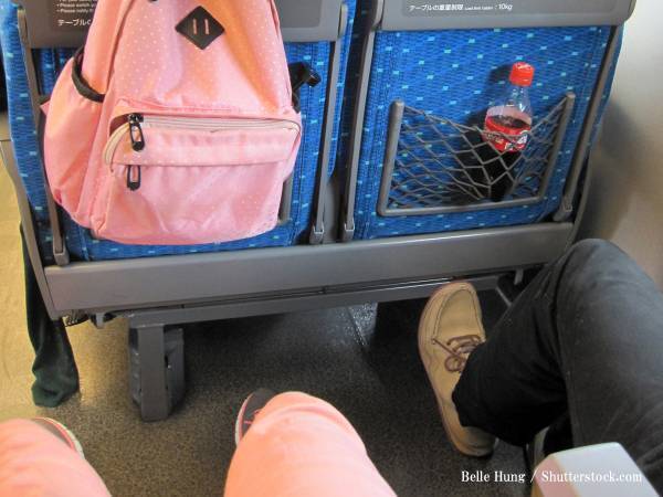 新幹線での『とんでもないマナー違反』に怒りの声　「信じられない」「何考えてるんだ」