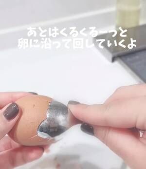ゆで卵の殻剥きが一瞬で終わる裏技に「見てて気持ちいい」　スプーンを使って…？