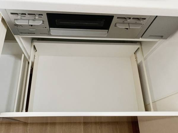 ごちゃつくコンロ下収納　誰でもできる整理術に「参考になる」「変えてみる』