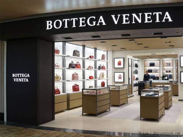 『ロングコートダディ』兎、ブランド店のディスプレイで『ひと言』大喜利　「秀逸なギャグ」「爆笑」