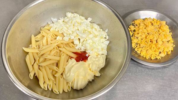 副菜や、お弁当のおかずに！　たった２つの材料で作れる『パスタサラダ』って？