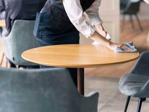 プリンを前に「やったぁ！」と喜ぶ６歳児を見て、見知らぬ高齢女性が突然…