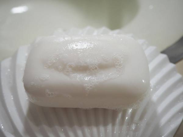 小さくなった石けんを使い切るアイディアに「目から鱗でした」「びっくり」