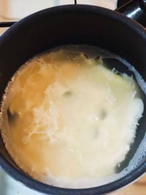 小さじ１杯の○○でふわふわ卵スープが？　「今度やる」「これは簡単」