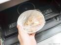 電子レンジでチンする時、何でもラップはかける？　パナソニックの判断基準に「全部にかけてた…」