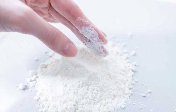 「手についた接着剤、どうすれば…」　メーカーが教える『ウソみたいな落とし方』とは？