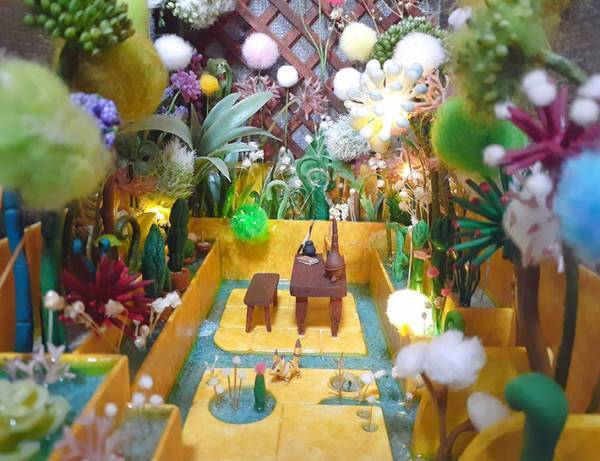 コンセントがパカパカ！　開けてみた動画に「ヤバすぎる！」「憧れたなー」