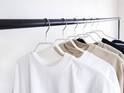 襟が伸びない優れもの　一度に８着干せるニトリのハンガーが「絶対買い」