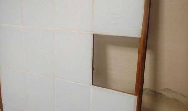 穴のあいた『１マスの障子』を簡単に張り替える方法　「これならやる」「不器用でもいける」