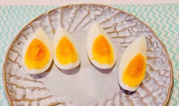 包丁を使わずにゆで卵を切る方法に「うっとり」「洗い物減った」