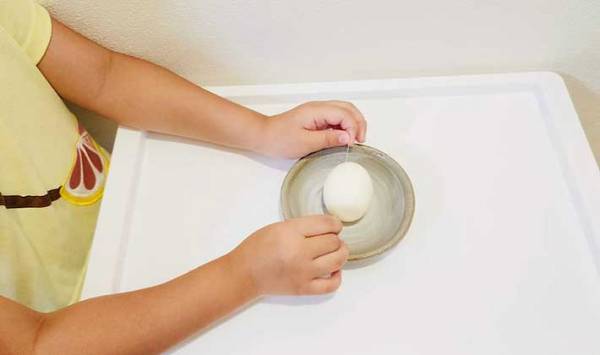 包丁を使わずにゆで卵を切る方法に「うっとり」「洗い物減った」