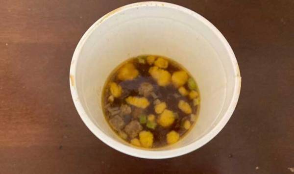 残ったカップ麺のスープ　『あれ』を加えてチンするだけで？　「うまっ」「ふわふわ」