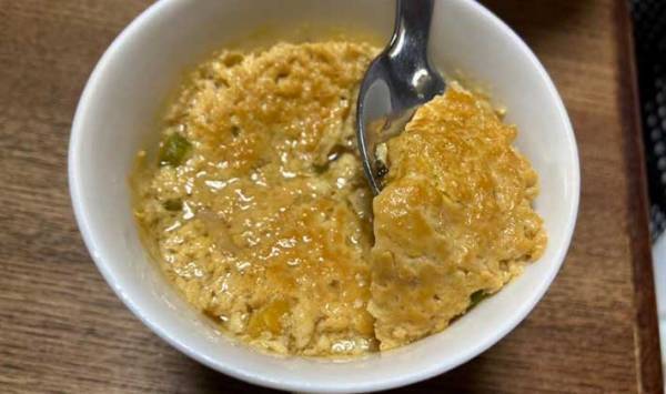 残ったカップ麺のスープ　『あれ』を加えてチンするだけで？　「うまっ」「ふわふわ」