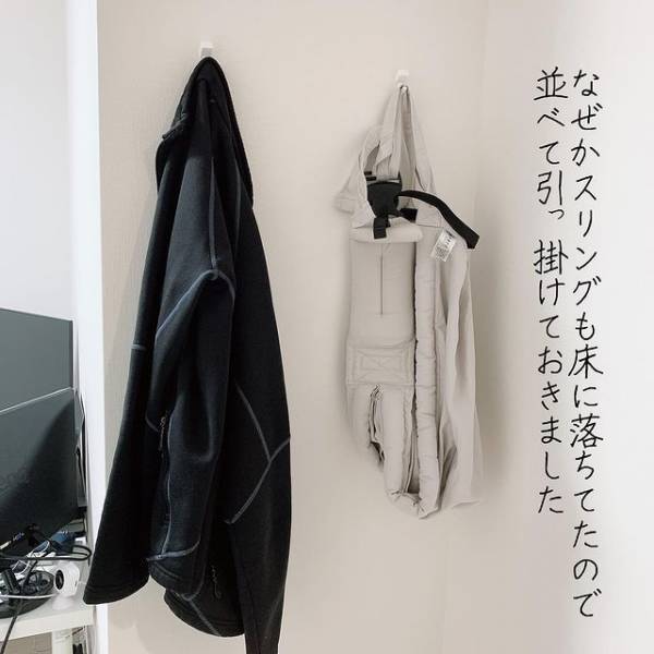 床に散らかる洋服　３０秒でできる収納術に「これはいい」「ためになる」