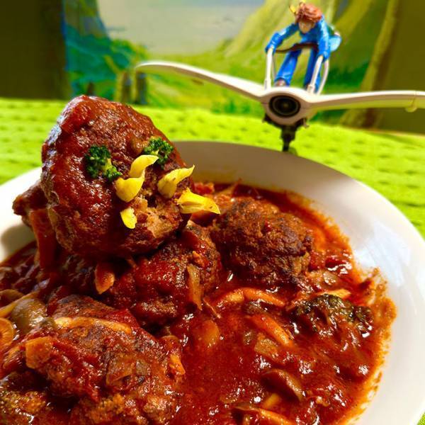 夫「想像してたんとちょっと違うのが出てきて…」　思わず震えた妻の手料理がこちら！