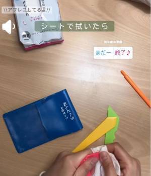 「その発想はなかった」「す、すごい」　ベタベタのねんど板をきれいにする方法