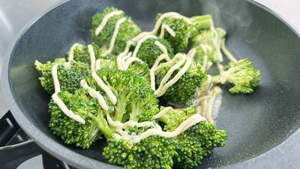 「ブロッコリーは生で食べられる？」返答した生産者　内容に「知らなかった！」「表現に吹いた」