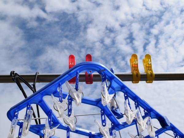 いつもの洗濯グッズは思った以上に汚れてる！　簡単な丸洗い方法で洗濯物を清潔に