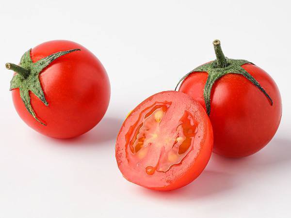 ミニトマトと卵と塩があればOK！　シンプルなのに食卓の主役になれるおかずレシピ