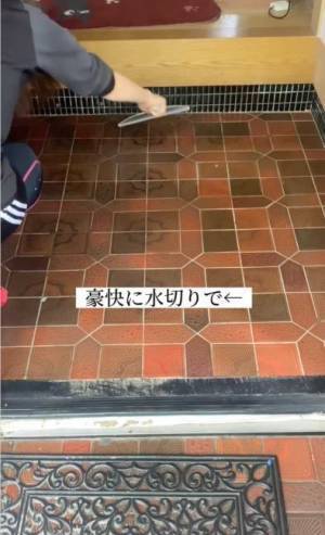 見落としがちな玄関掃除に最適　カインズ発洗剤いらずの魔法のスポンジとは