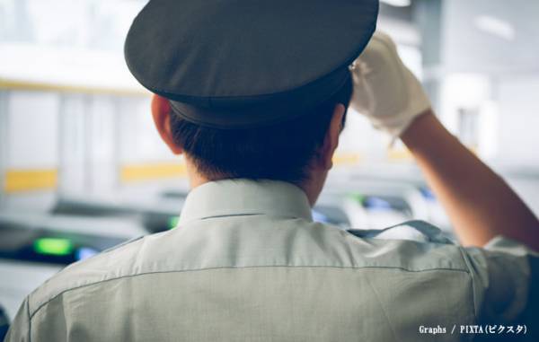 東京駅で「車いすの方、通りまぁ〜す！」　手を叩き叫ぶ駅員に「恥ずかしい」と伝えると？