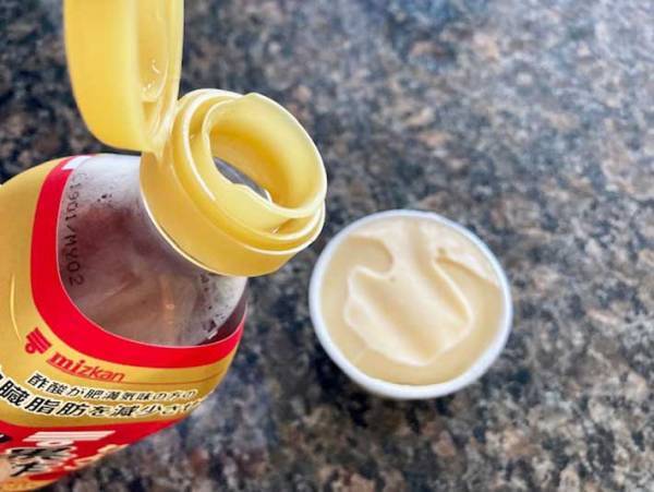 バニラアイスの味変にピッタリなのは？　まさかの正解に「相性抜群」「夏ずっとやる」