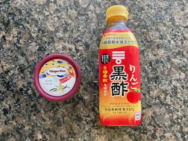 バニラアイスの味変にピッタリなのは？　まさかの正解に「相性抜群」「夏ずっとやる」