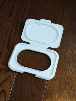 おしりふきのフタ　意外な活用法に「なんと！」「めっちゃ便利」