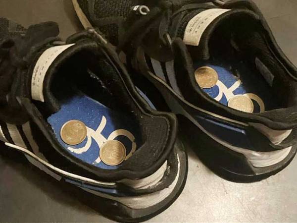 脱いだらすぐ臭う靴　『アレ』を数枚入れておくと？　「もう気にならない」「夏も履ける」