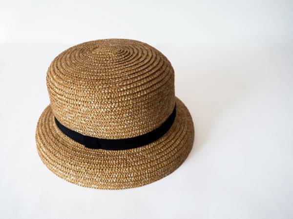 洗えない帽子、夏場はどう手入れする？　方法に「それ使うのか」「今年やる」