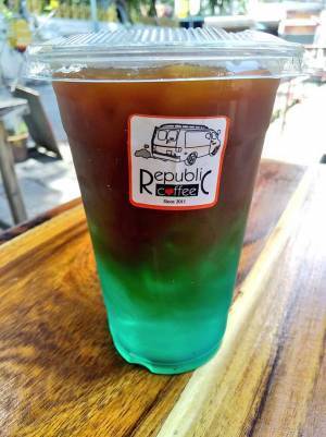 「『俺の猫を見てくれ』が強すぎる」と話題のカフェに「愛がだだ漏れしている」の声