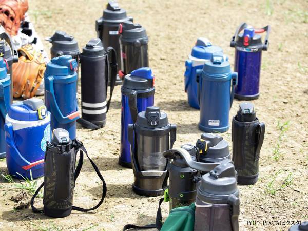 水筒にまつわる警視庁の呼びかけが話題　「結構多いですよね」「そういえば聞いたことがある」