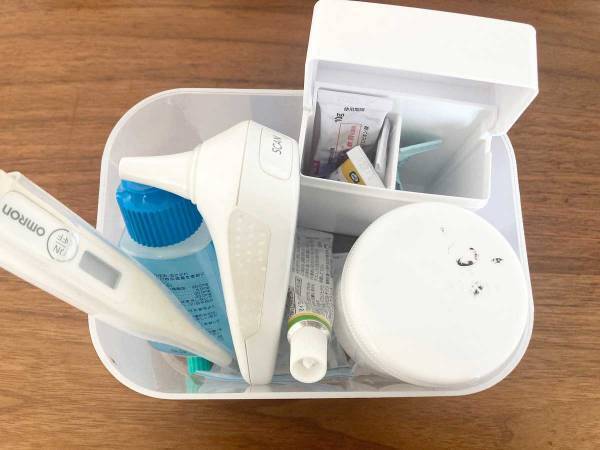 ありそうでなかった伸縮式が便利！　セリアの『冷蔵庫用の仕切り』を、別の場所で試してみた