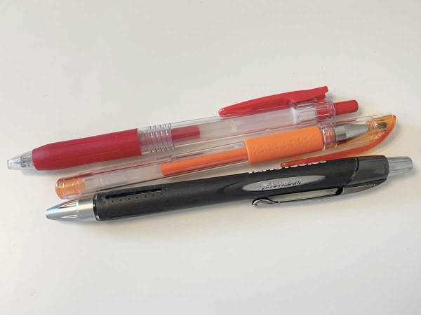 グリップがベタベタしたペンを復活させる方法　「知らなかった」「諦めて捨ててた…」