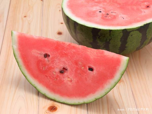 割らずに『おいしいスイカ』見分けるには？　コツに「知らなかった！」「これは使える」