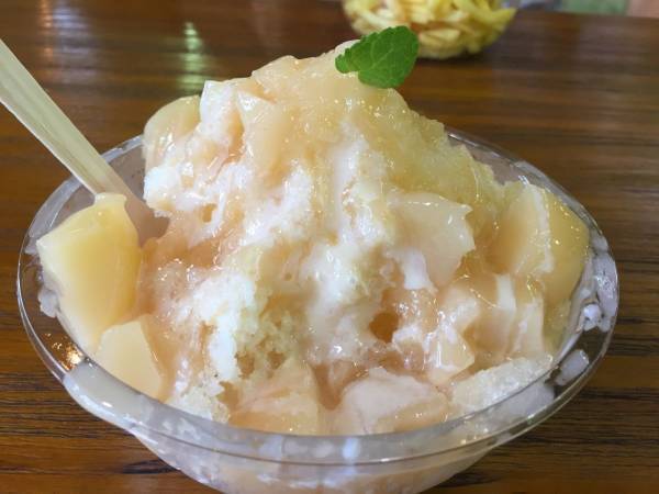 かき氷機を使わず『かき氷』をつくる方法　「それ使うのか」「確かに簡単」