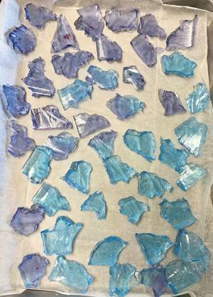 「レンジで簡単に作れるとか最高じゃん」　大流行したお菓子の『もと』が駄菓子店にあって？