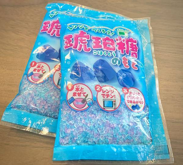 「レンジで簡単に作れるとか最高じゃん」　大流行したお菓子の『もと』が駄菓子店にあって？