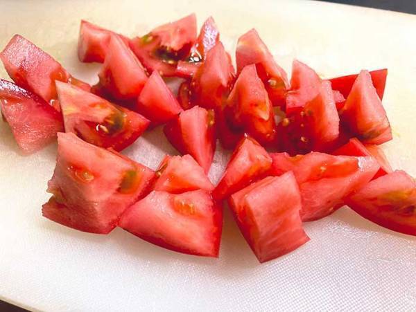 「シンプルだからこそ飽きない」　全農の『トマトのサラダ』に「簡単でウマい」「定番にしたい味」