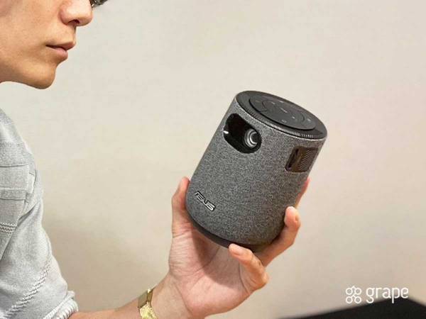 小型プロジェクター『ZenBeam Latte L1』がすごい！「美しい！」