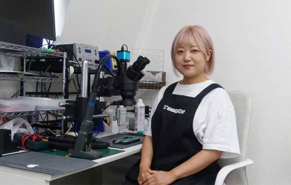 スマホの画面が割れたら、メーカーに修理依頼？　プロが教える『おすすめの対処法』が助かる