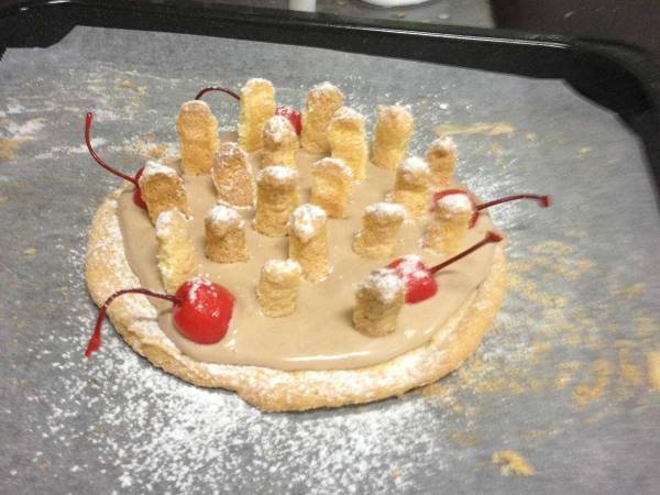 菓子職人が『学生時代に作ったケーキ』の写真を公開　「変な声出た」「肩が震える」