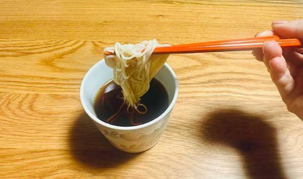 そうめん、食べるたびにゆでてる？　大量にゆでて保存するコツに「朗報だ」「余った時もいい」