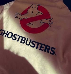 お盆に、着ていたTシャツを脱がされた親戚　その理由に「笑った」「さすがにアウト」