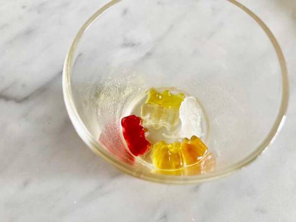 ハリボー氷を作ってみたら？　意外な食感でクセになるおいしさだった