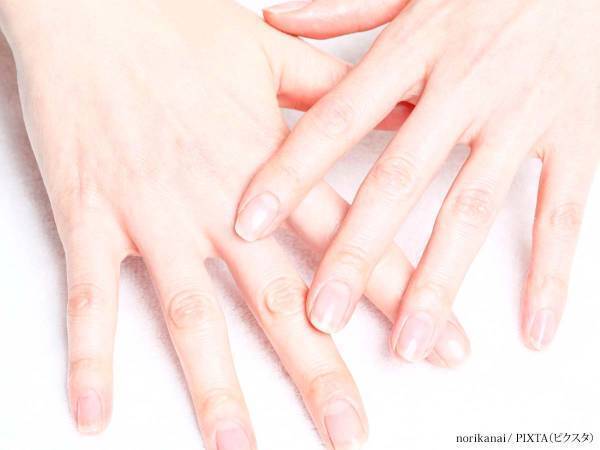 年とともに気になる『手の甲の血管浮き』　少しでも解消したい！
