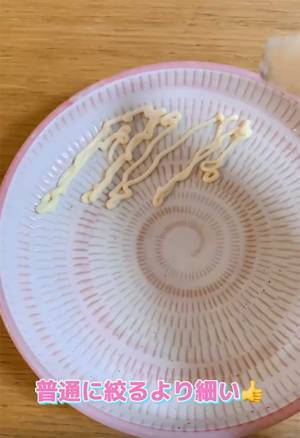 マヨネーズのフタにアレで穴を開けると…？　簡単テクに「いいこと教えてもらった」